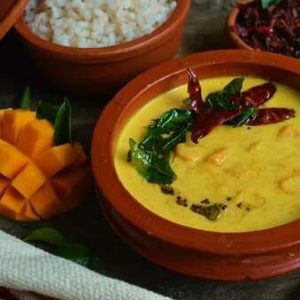 Mambazha Pulissery Or Sweet And Sour Ripe Mango Curry