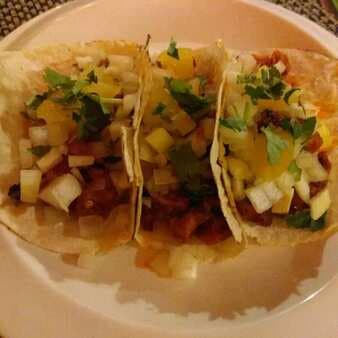 Mexican grilled chicken tacos
