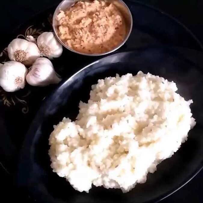 Milk garlic rice