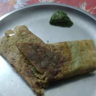 Mix dal cheela with peas paneer filling