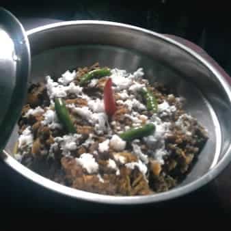 Mocha ghanto (banana-blossom curry)