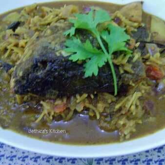 Muri Ghonto (Fish Head Curry Cooked With Rice-Bengali Style)