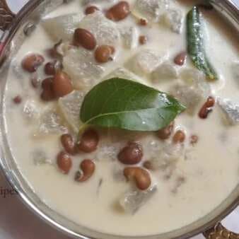 Olan-ash gourd and cow peas cooked in coconut milk