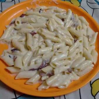 Paneer creamy pasta with white sauce