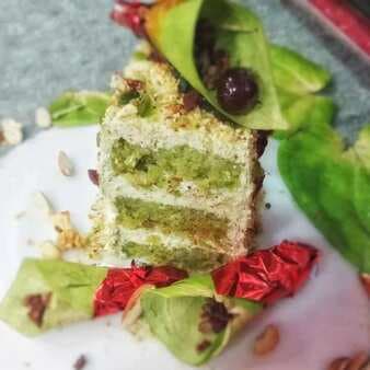 Pistachio And Thandai Cake With Paan Gulkand Forsting