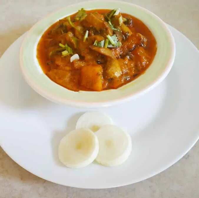 Potato Matar Mushroom Curry