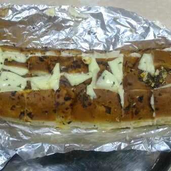 Pull apart cheese garlic bread