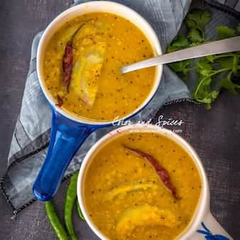 Red lentil with raw mango (bengali style tok-dal)