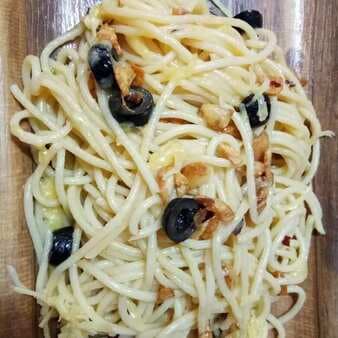 Spaghetti aglio-e-olio
