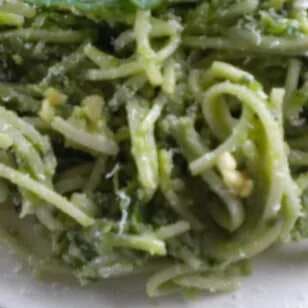 Spaghetti with creamy mustard greens (leaf) pesto