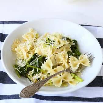 Spinach and cheese pasta