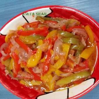 Stewed sweet peppers (peperonata)