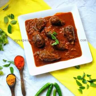 Stuffed Brinjal Curry/Gutti Vankaya Curry/Vazhuthananga Niracha Curry