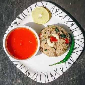 Tangy tomato curry with kashmiri pulao
