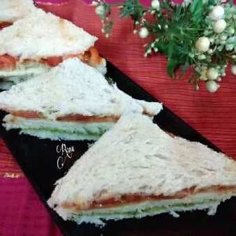 Tricolour Cheese Veg Sandwich