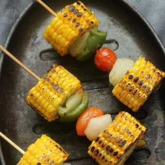 Vegetarian kebabs/corn on the cob