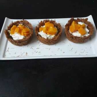 Vermicelli tart with fresh mango & shrikhand