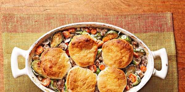 Beef And Vegetable Biscuit Bake