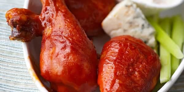 Buffalo Chicken Drumsticks With Blue Cheese Dip