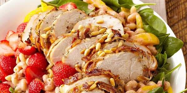 Grilled Turkey And Strawberry Salad