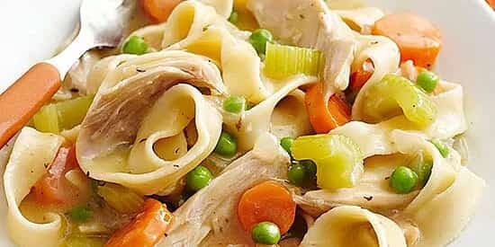 Slow Cooker Chicken And Noodles With Vegetables