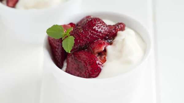 Basil Roasted Strawberries With Yogurt