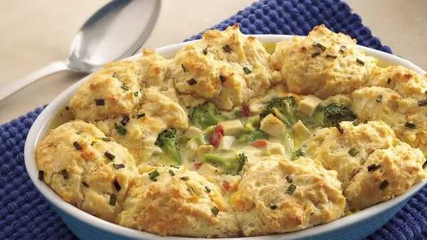 Chicken And Broccoli Casserole With Cheesy Biscuit Topping
