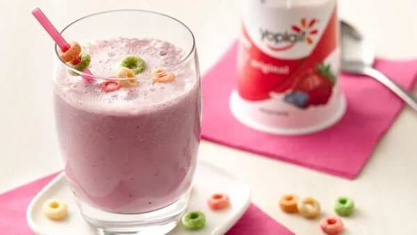 Fruit Burst And Cereal Smoothies