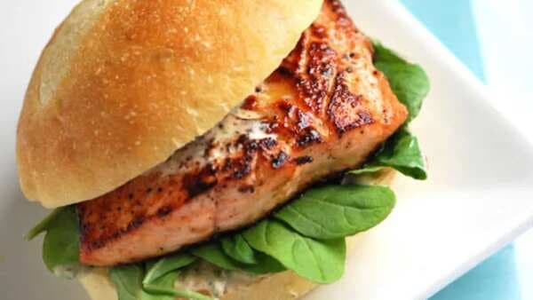 Grilled Salmon Sandwiches With Chipotle Mayo