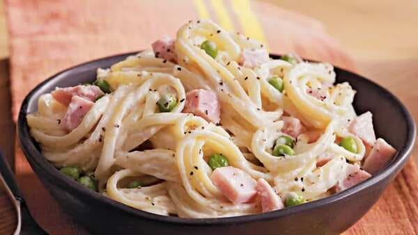 Cheesy Ham And Noodles