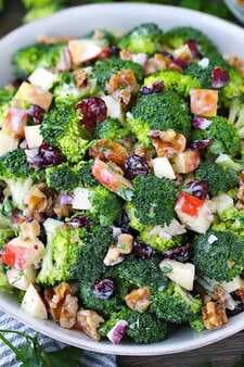 Broccoli Salad With Apples, Walnuts, Cranberries