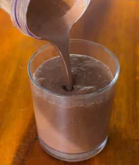 Healthy Chocolate Shamrock Shake