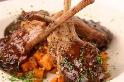 Lamb Chops With Red Currant Sauce