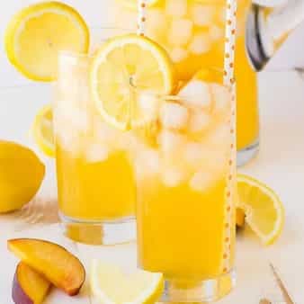 Fresh Peach Lemonade