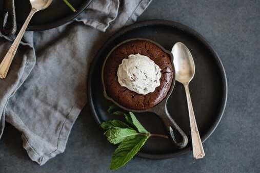 Mini Skillet Brownies With Fresh Mint Chocolate Chip Ice Cream  