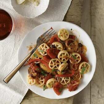 Cartwheel Pasta With Peppers & Onions