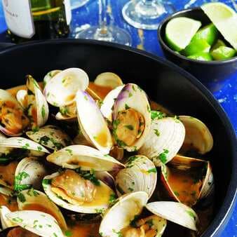 Red Curry Clams