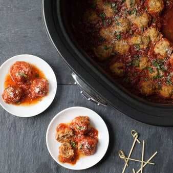 Slow-Cooker Chicken Parmesan Meatballs