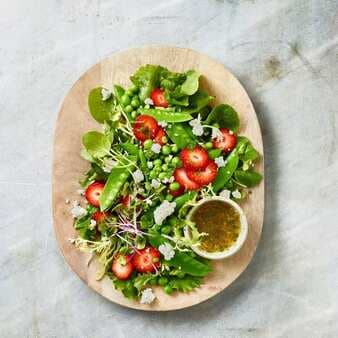 Spring Pea Salad With Strawberries
