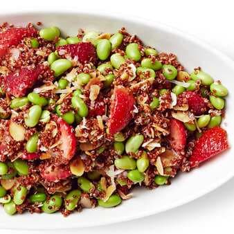 Strawberry Quinoa & Edamame Salad