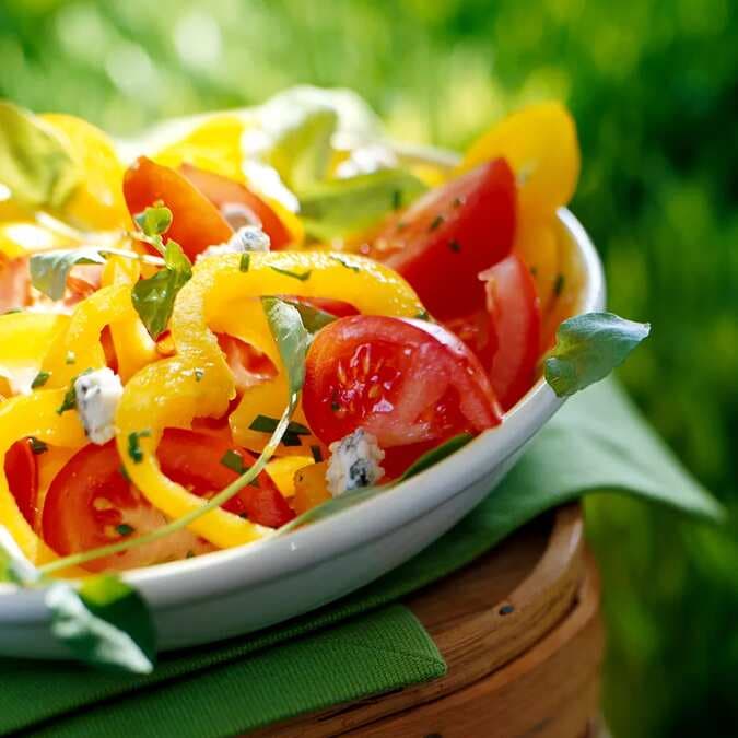 Team Colors Tomato-Pepper Salad
