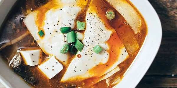 Hot And Sour Soup With Wontons