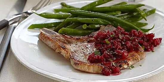 Pan-Fried Pork Chops With Cranberry Relish