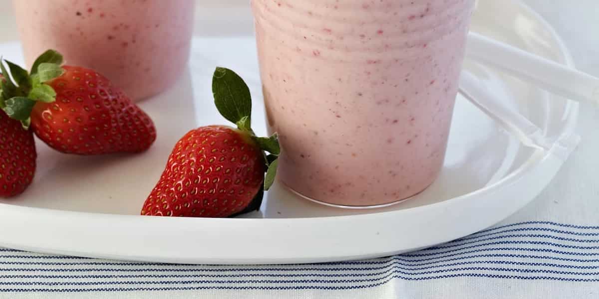 Strawberry, Banana And Almond Butter Smoothie