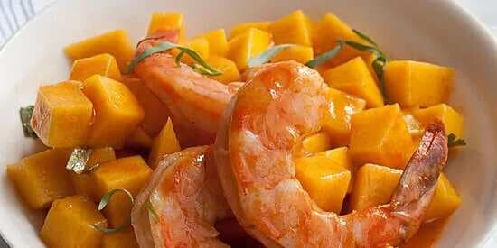 Caribbean Mango And Steamed Shrimp Salad