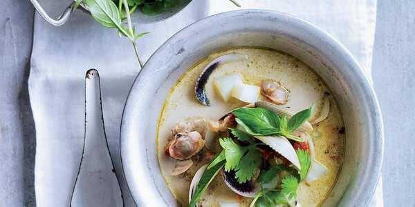 Curry-Coconut Clam Chowder, Papi-Style