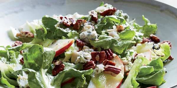 Escarole Salad With Apples, Blue Cheese And Pecans