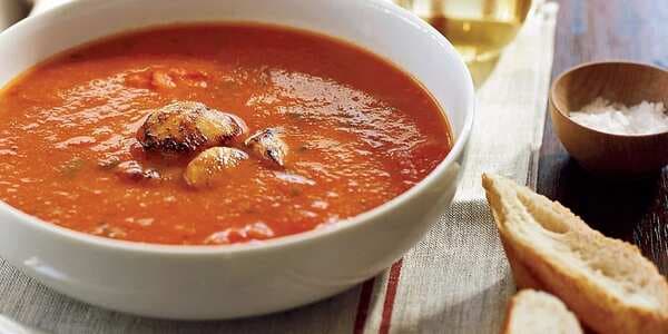 Roasted Red Pepper Soup With Seared Scallops