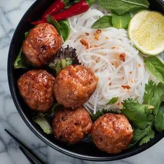 Bun Cha-Vietnamese Grilled Pork With Rice Noodles