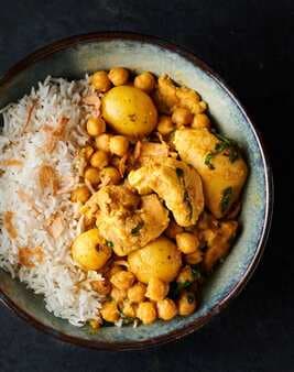 Chicken And Chickpea Curry